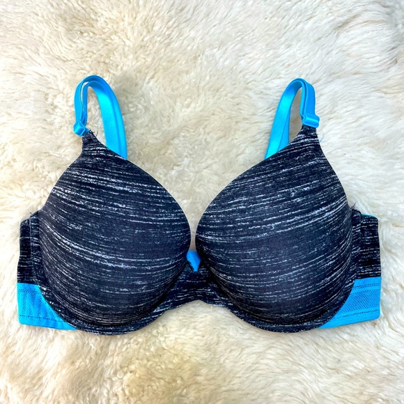 PINK VS Wear Everywhere Push-up sz 32DD - Picture 1 of 4